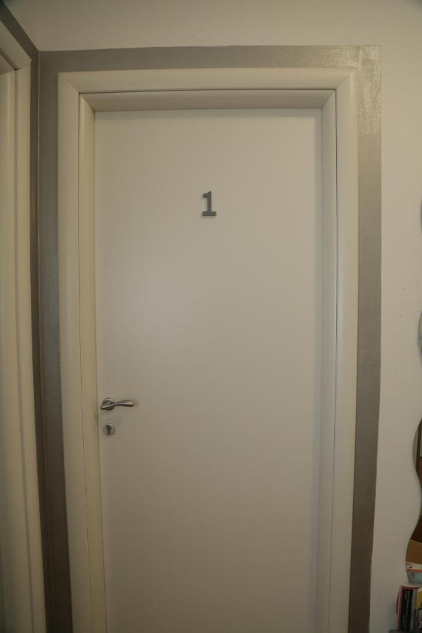 Guest House Simonazzi Reggio Emilia Exterior photo