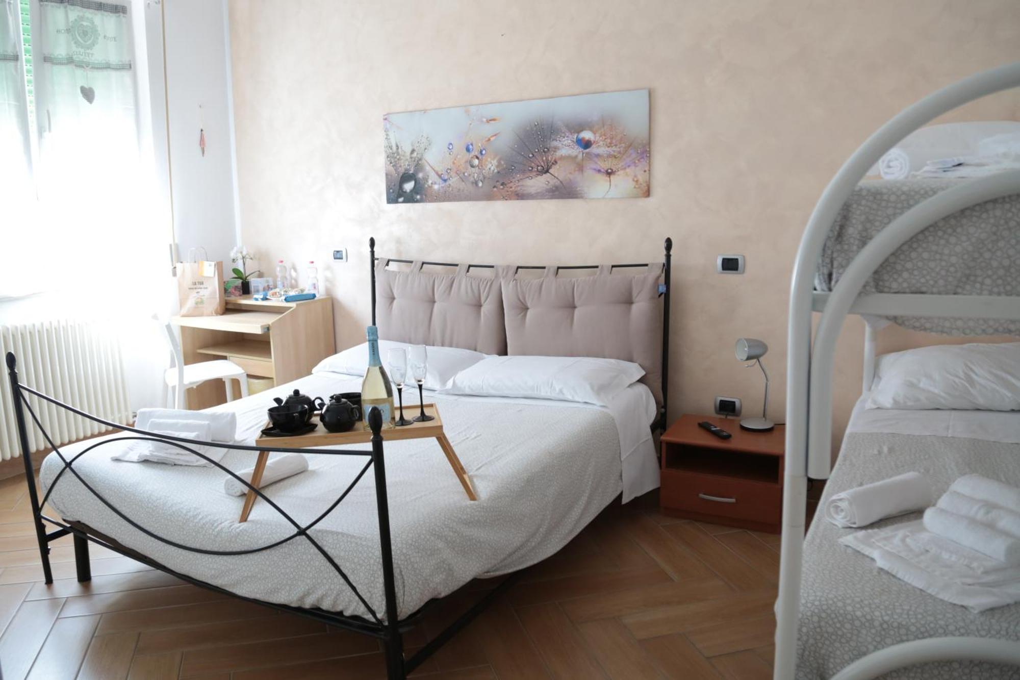 Guest House Simonazzi Reggio Emilia Exterior photo