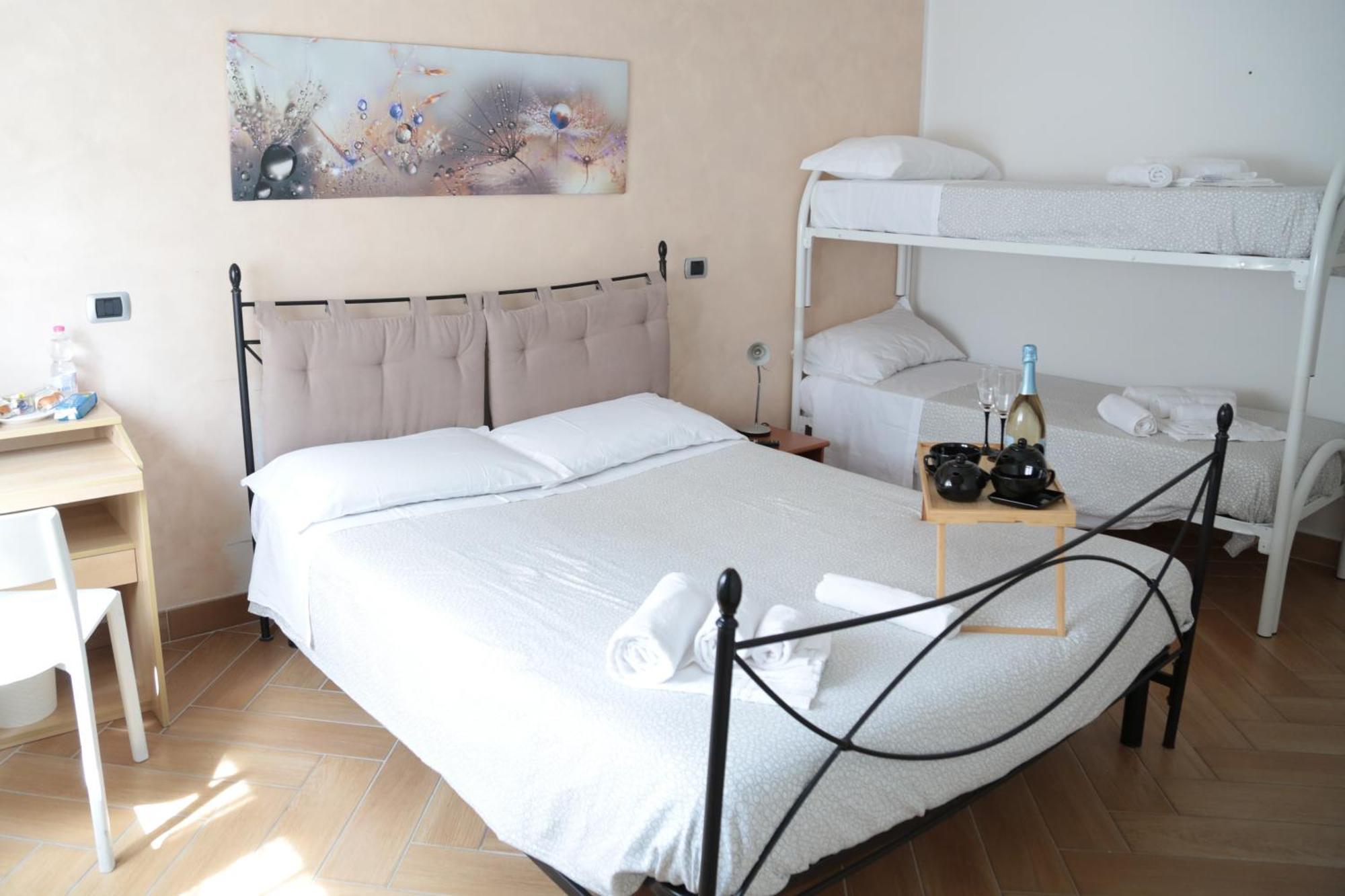 Guest House Simonazzi Reggio Emilia Exterior photo
